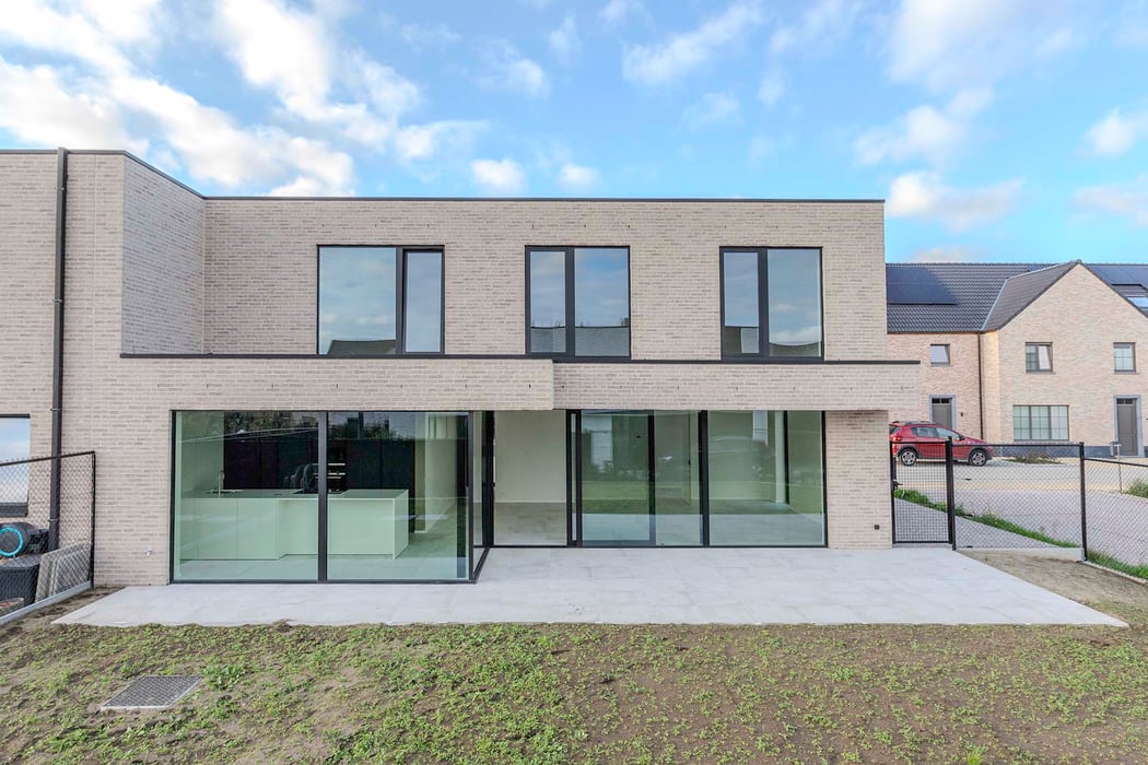 moderne-villa-gevelsteen-kuurne-1