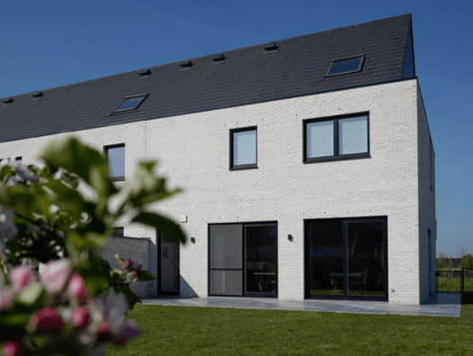 Donkere gevelaccenten voor moderne aanblik